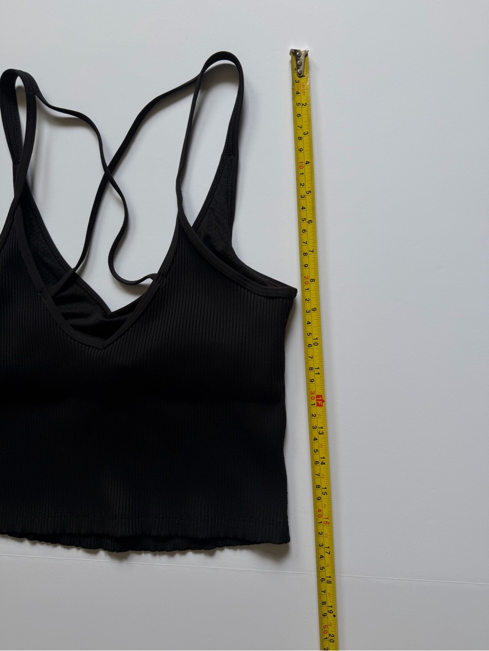 Vuori Rib Cropped Tank Top Size Medium in Black - Style VW189 Crossed Strap Back - Picture 8 of 11